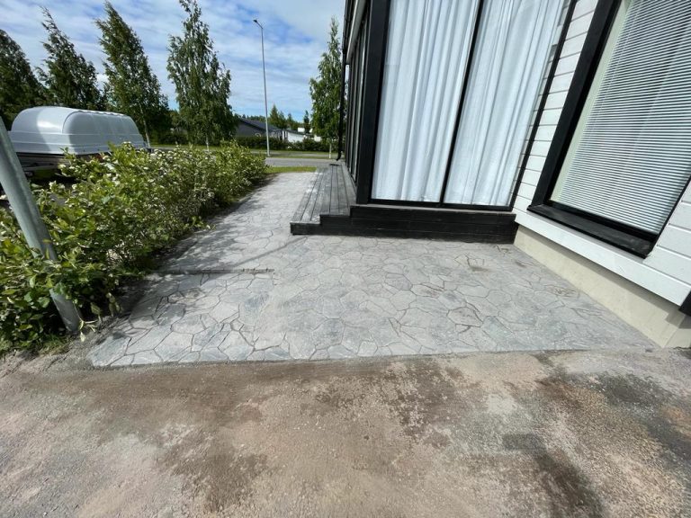 Istutusalueen kasvualustaopas: oikea multasyvyys puille, pensaille ja perennoille
